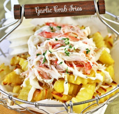 Garlic Crab French Fries With Aioli Sauce