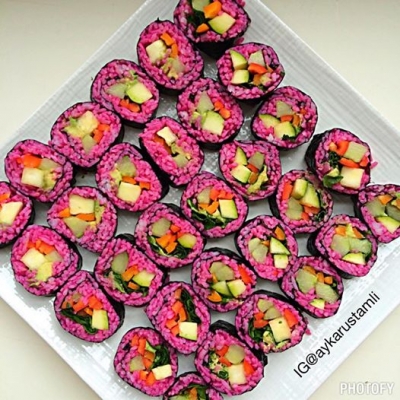 Homemade Easy Pink Sushi Recipe - Public Lives, Secret Recipes